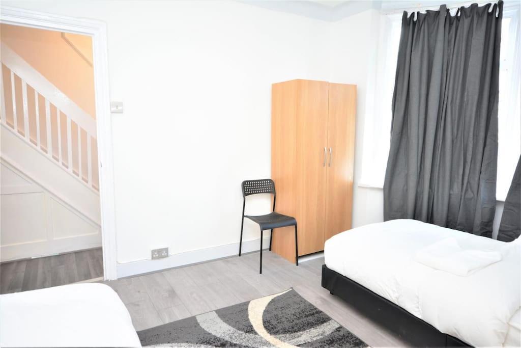 4 Bedroom House In East London Ngoại thất bức ảnh